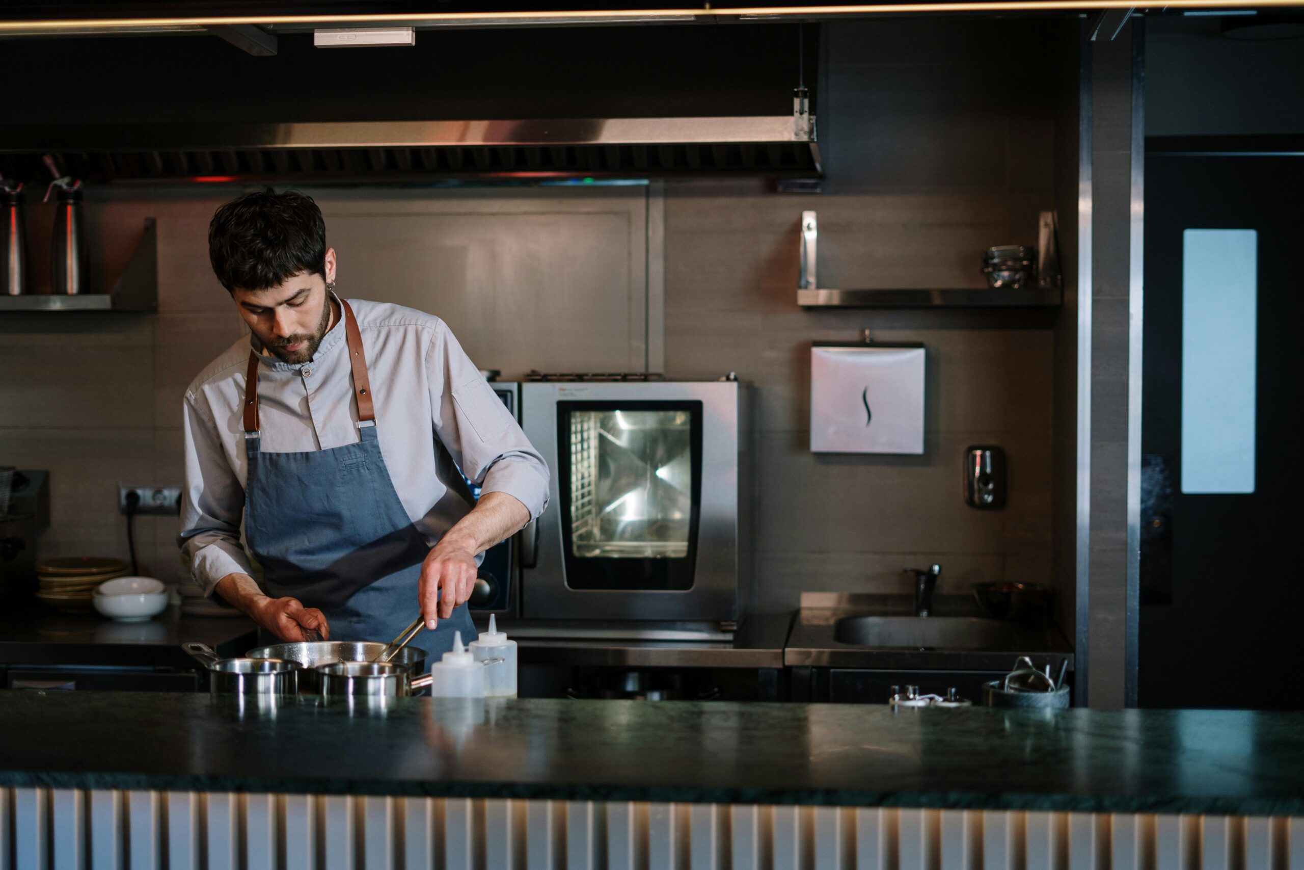 Head Chef Resigned? Your First 48 Hours, Hour by Hour